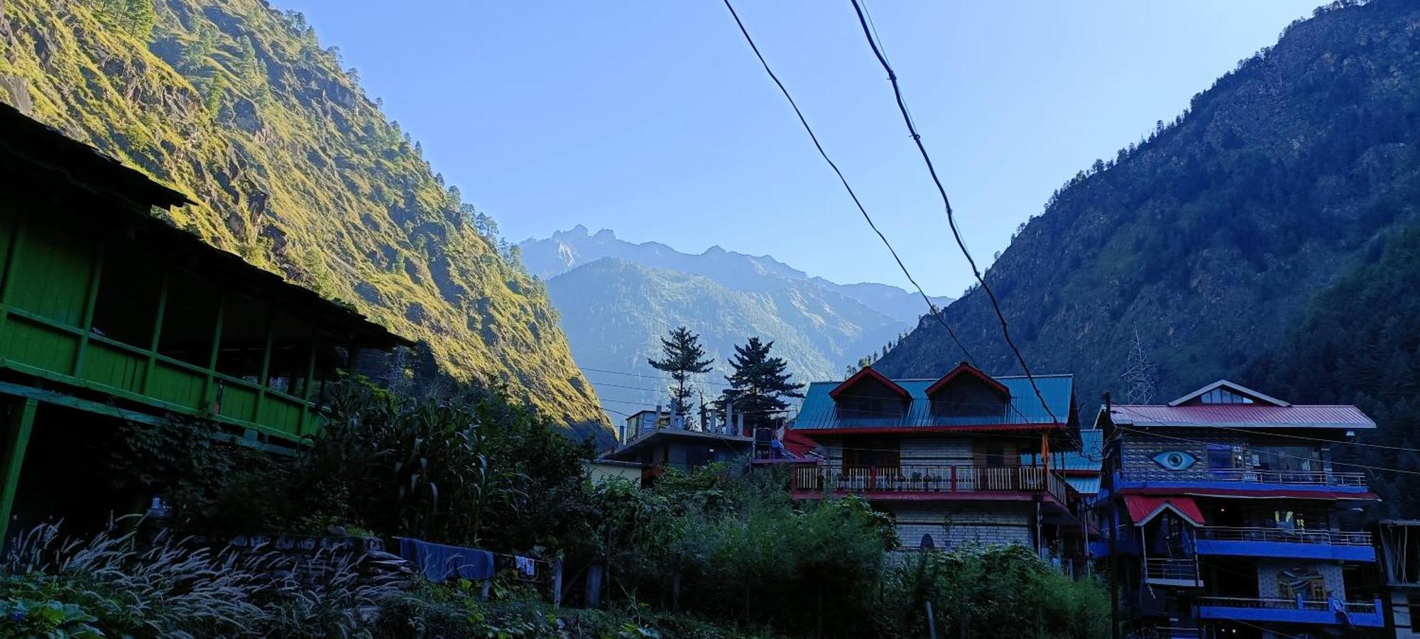 Hotel Dog N Hill Kasol Exterior foto
